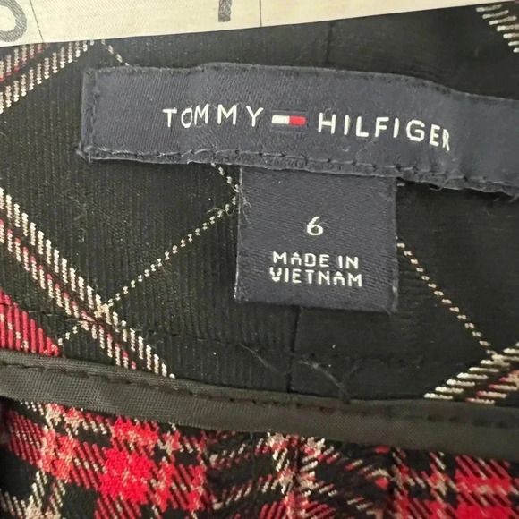 TOMMY HILFIGER PLAID PANTS ASHBY ANKLE CROPPED  RED  AND BLACK - Picture 8 of 12